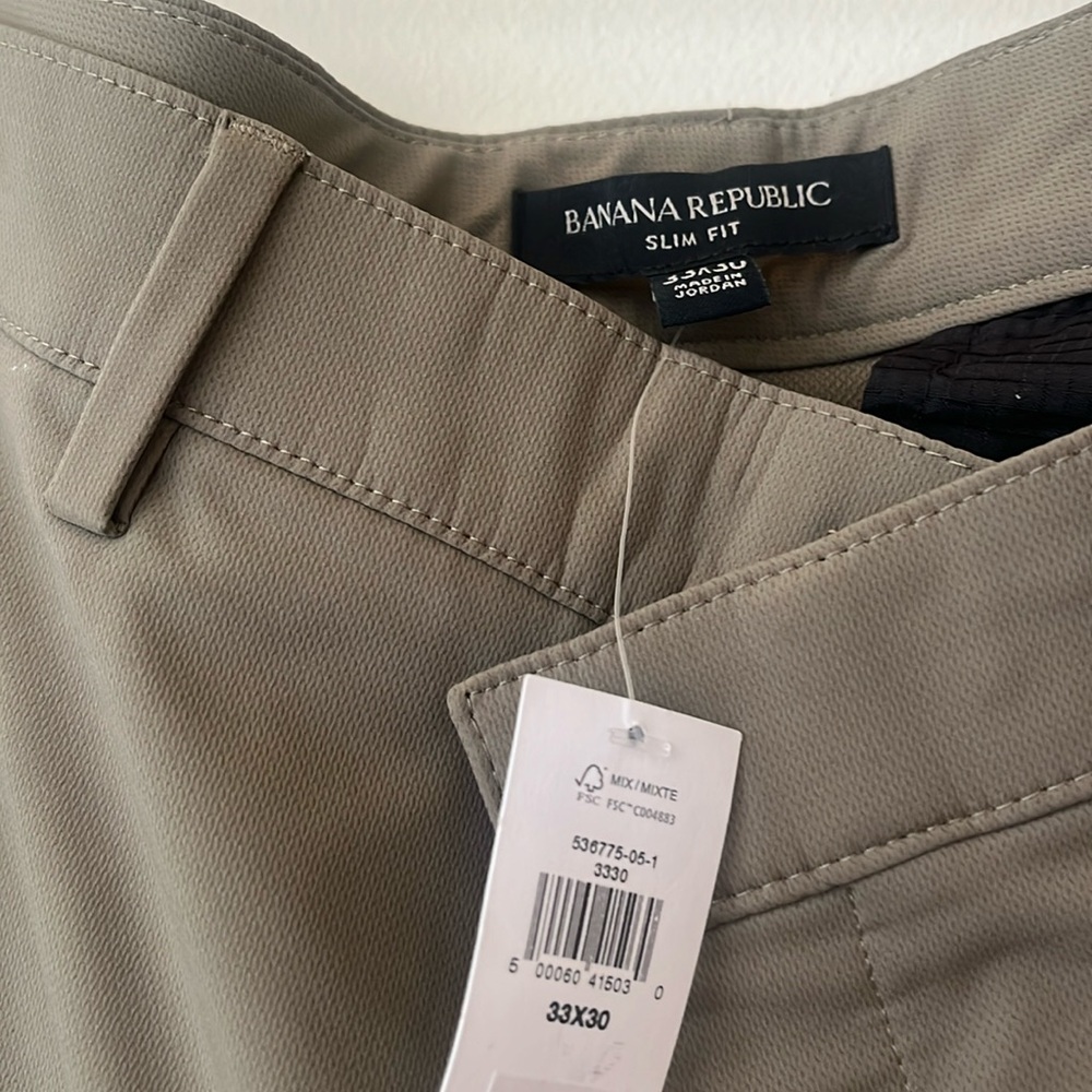 Banana Republic Slim-Fit Pant 33x30 never worn new with tags tactical